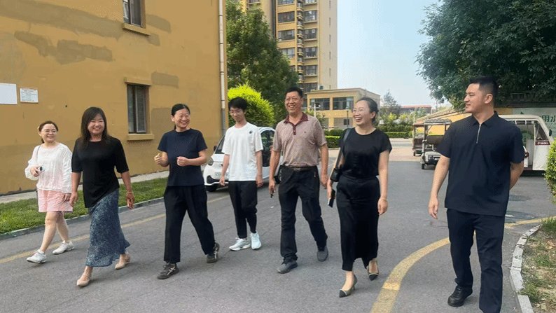 完善家校社协同育人体系