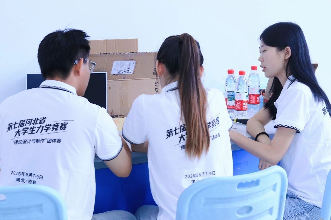 娴熟的实操能力与默契的团队协作