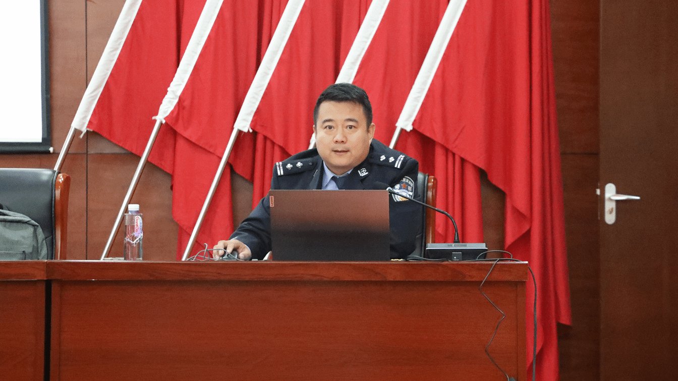 法制进校园”主题讲座