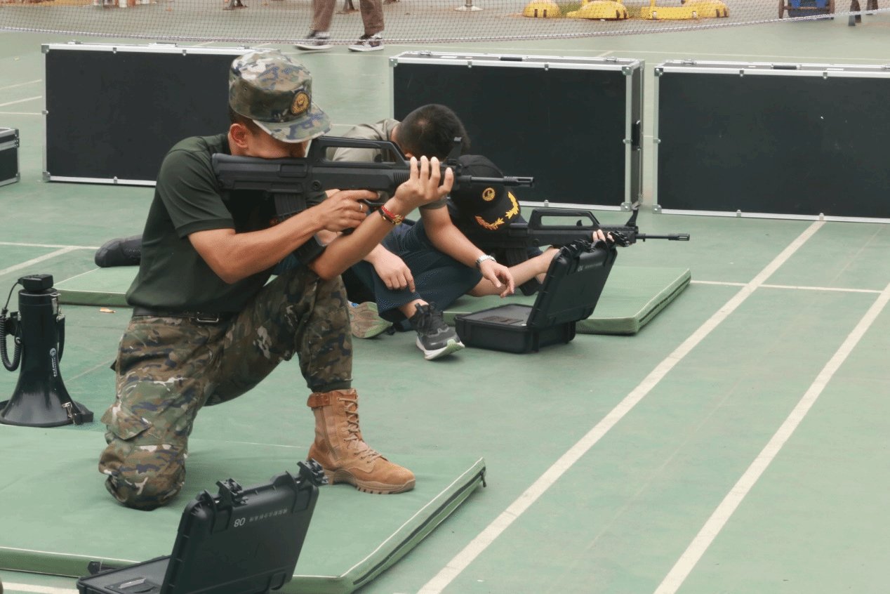 轻武器射击使用讲解及相关实操训练成为