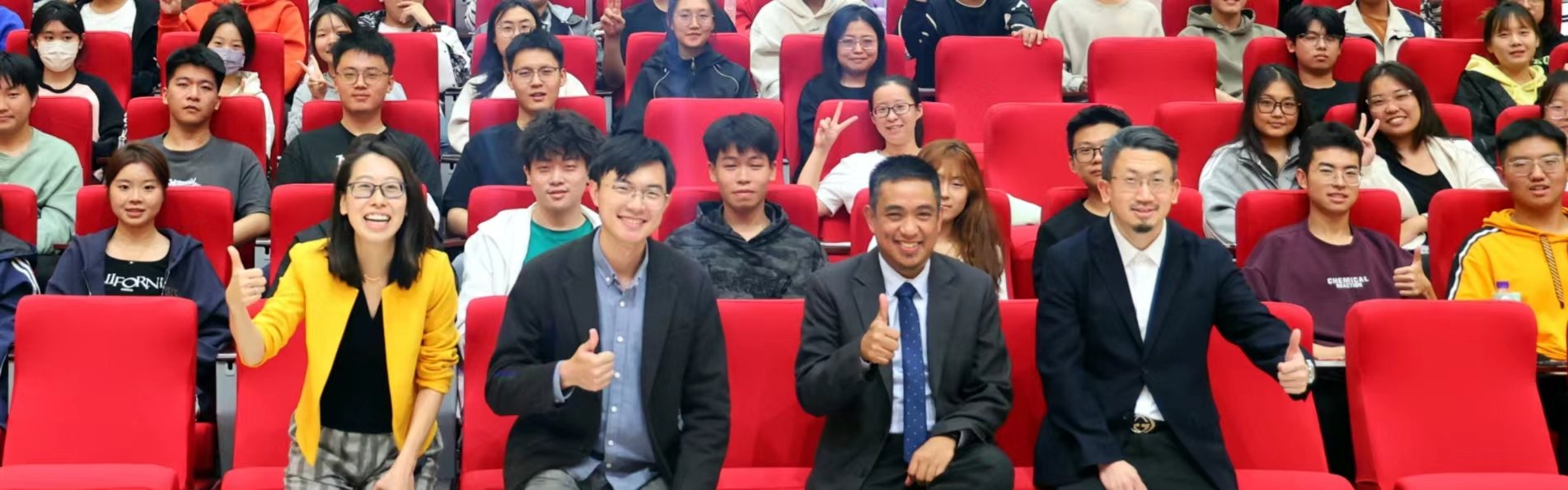 深化跨国亚英与利物浦达成官方合作交流